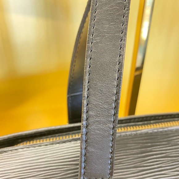 VINTAGE LOUIS VUITTON EPI LEATHER SOUFFLOT SATCHEL - Picture 7 of 8